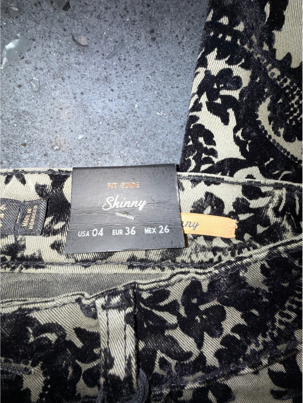 Zara Trafaluc Skinny Jeans with Black and Cream Pattern